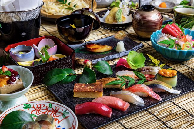 Zoomed Sushi Kaiseki Course